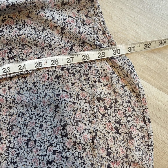 Everly Floral Tunic - Picture 10 of 12